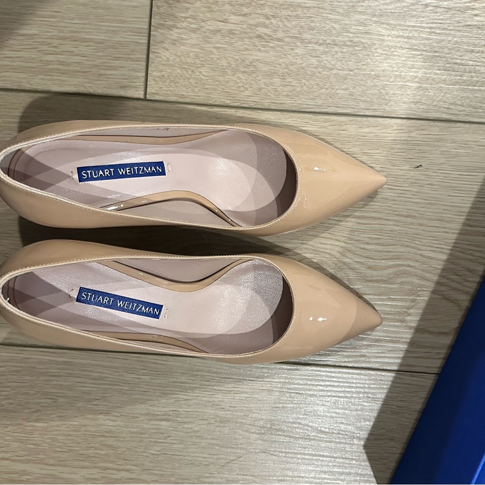 Stuart Weitzman Beige Patent Leather Heels